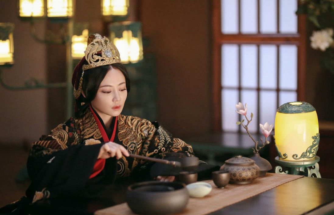 秦始皇的父亲为什么被历史忽视,秦始皇身世之谜他到底是谁的孩子