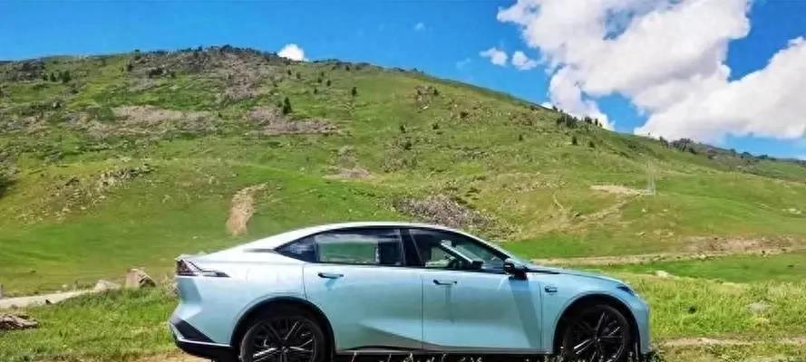 深蓝sl03超级增程尽享驾趣,深蓝sl03趣味体验