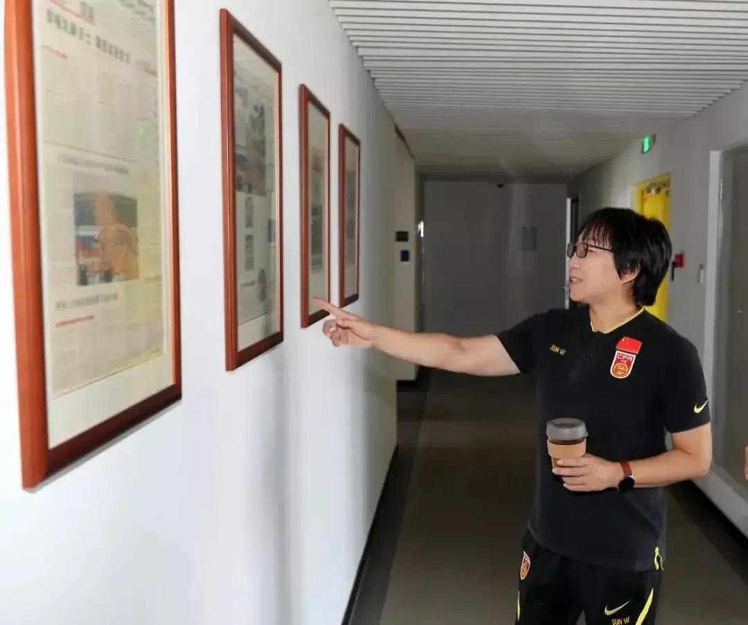 这才是青训该有的样子,以前的青训现在的青训