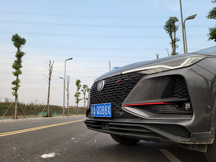 懂车帝专业评测长安cs75plus,长安cs75plus与cs55plus谁值得买