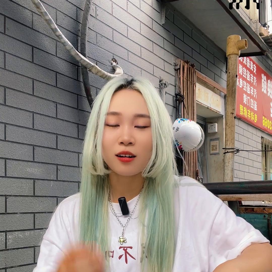 黄豆豆一只野生设计狮的职场10年，谢谢一路以来的支持，...