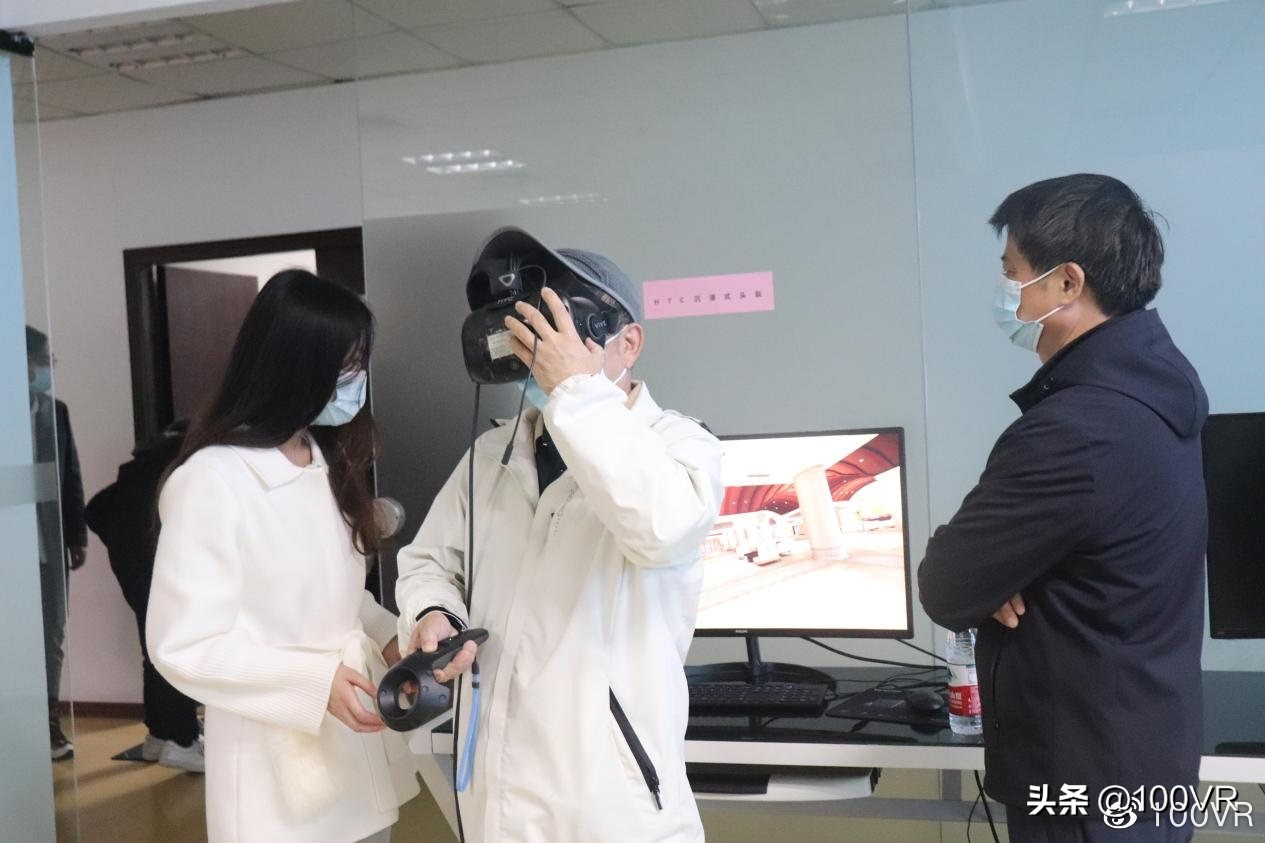 厦门市人社局走进凤凰创壹参观体验元宇宙最新技术