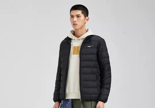 加拿大鹅沉寂，鸿星尔克高速增长，国货品牌后劲还足吗？