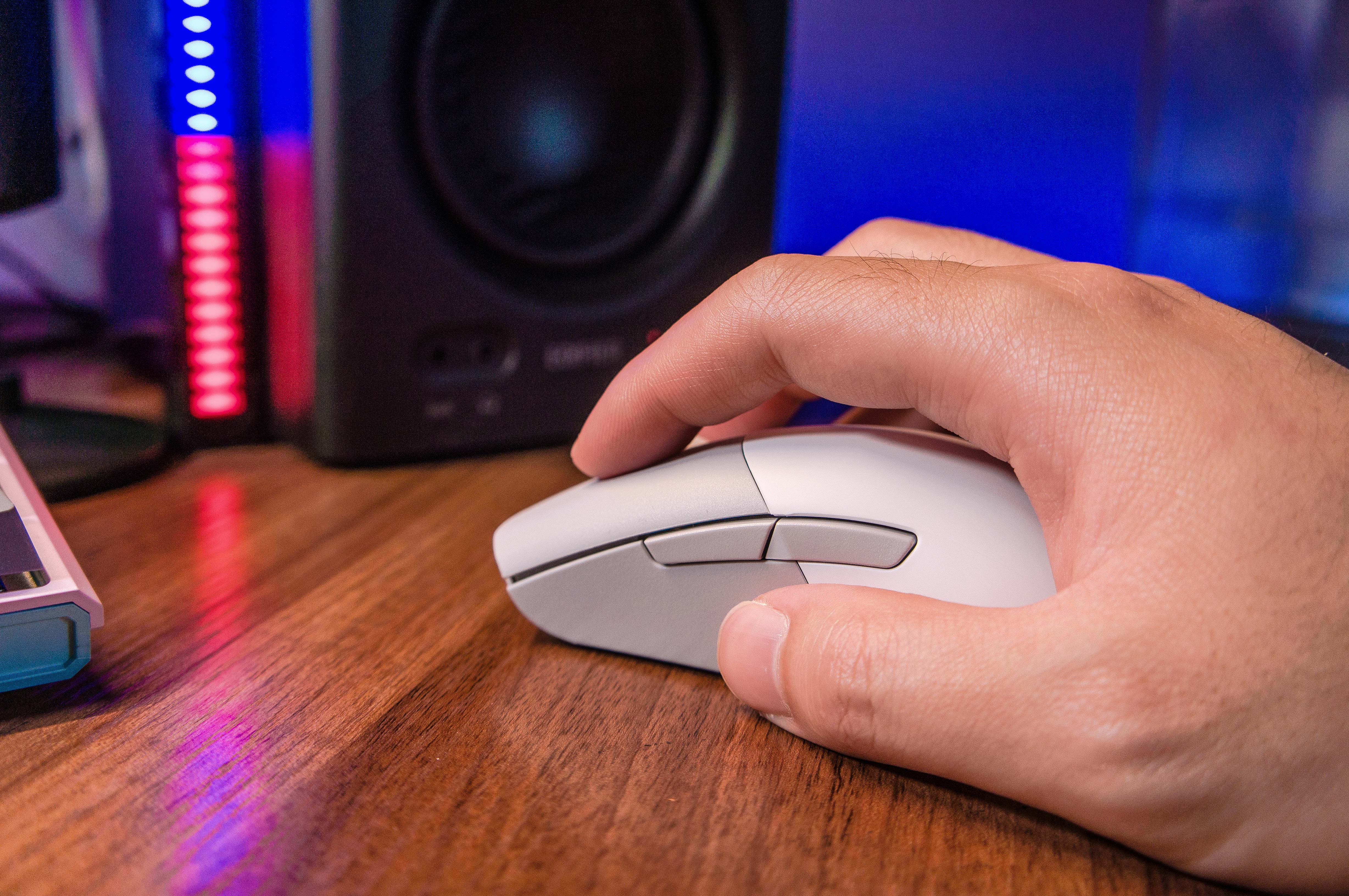 rog月刃无线鼠标评测怎么使用,rog月牙鼠标评测