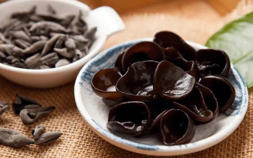 老人补铁补血的蔬菜,老年人缺铁贫血吃什么食物