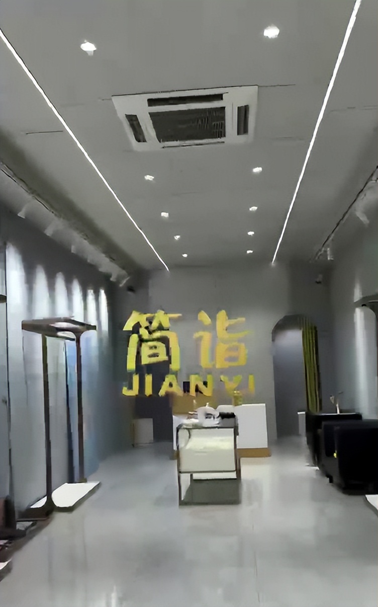 上海简诣女装靠不靠谱,简诣女装口碑怎么样