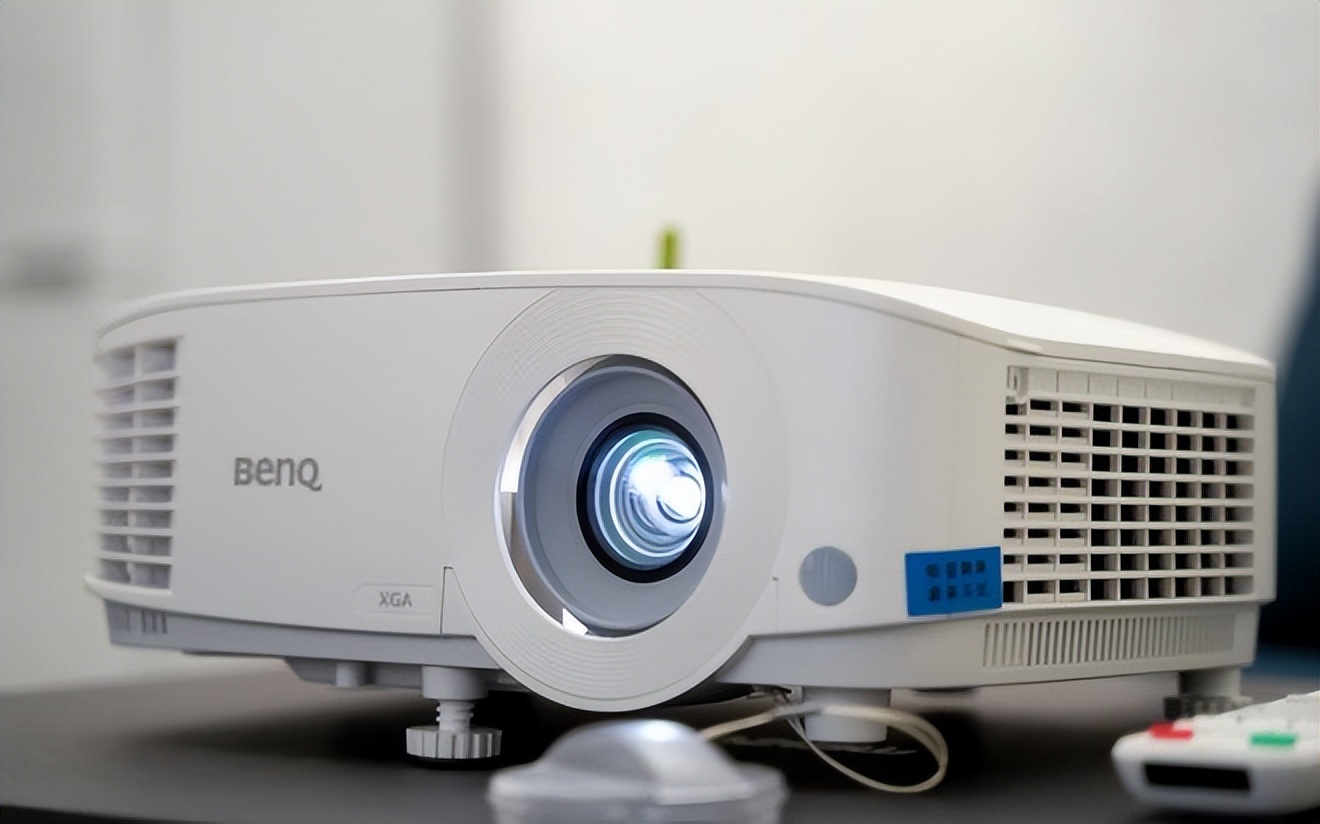 2千到3千最值得入手的投影仪,2千到3千最值得购买的投影仪