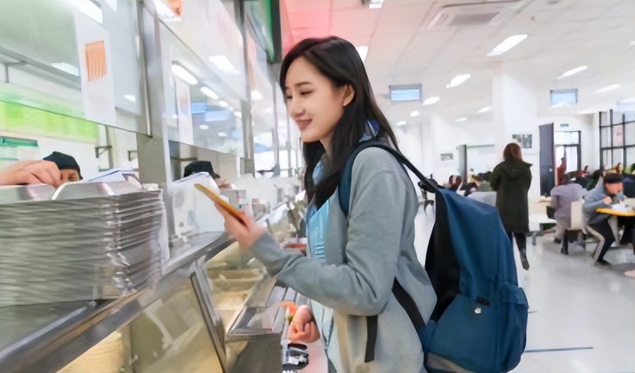 大学食堂违规案例,大学食堂的猫腻