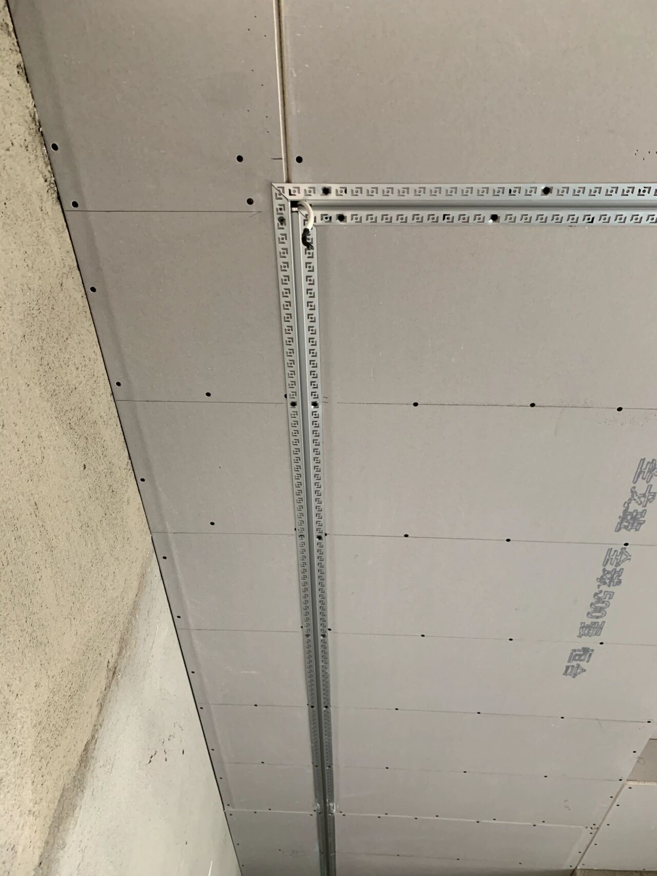 装修时哪些是要提前购买的,装修前需要提前购买的有哪些物品