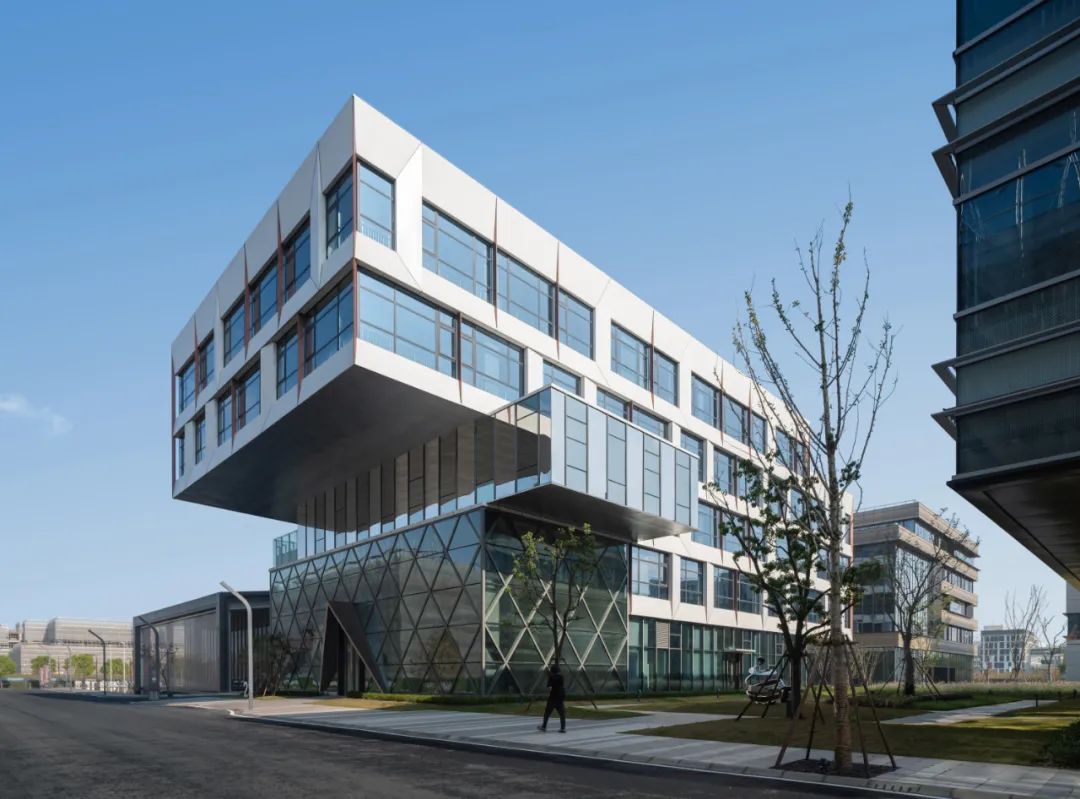 免费乘坐！上海中电信息港站正式开通，G60人才专线班车乘坐路线