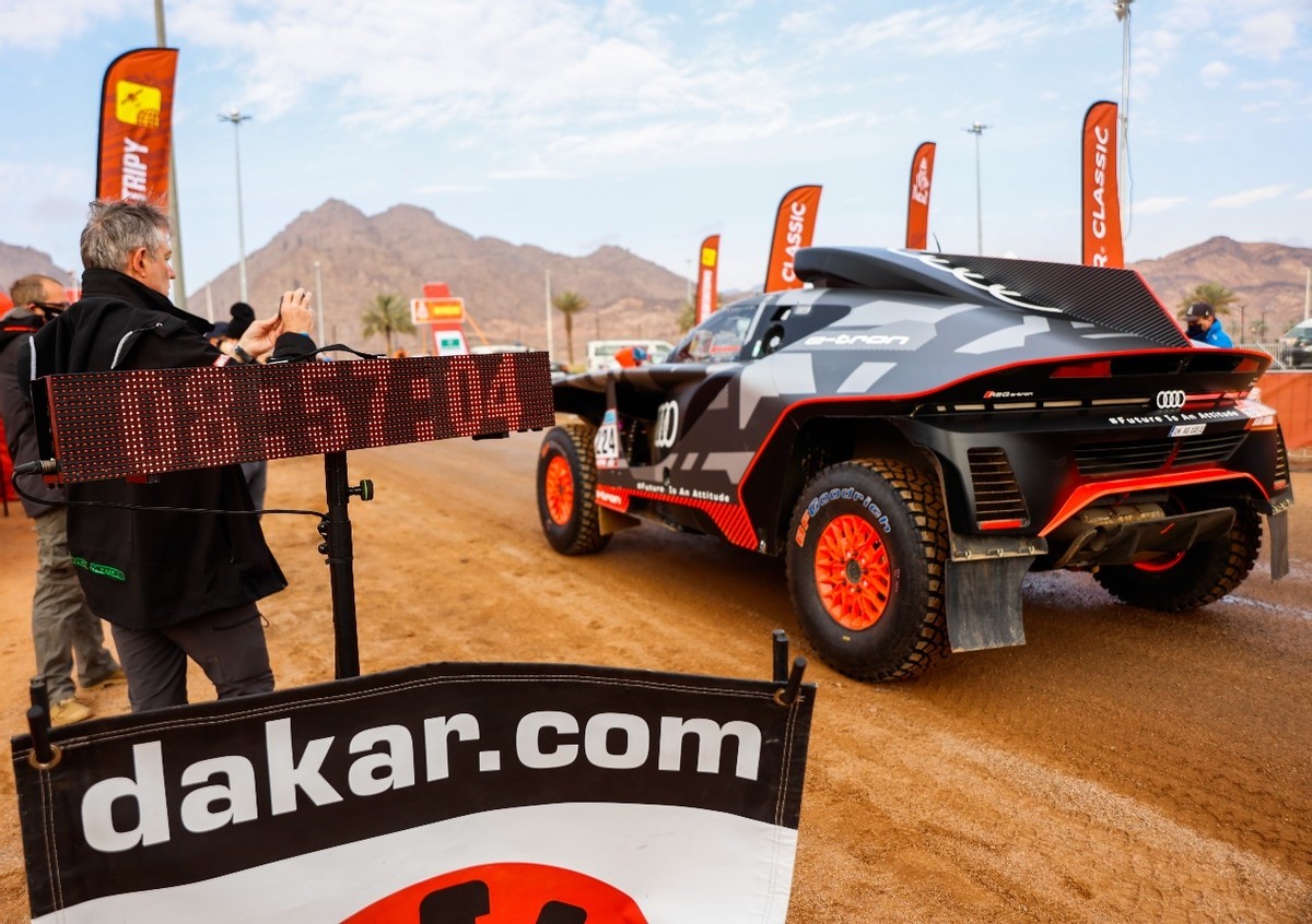 奥迪达喀尔拉力赛电动车,2022达喀尔拉力赛奥迪电动车