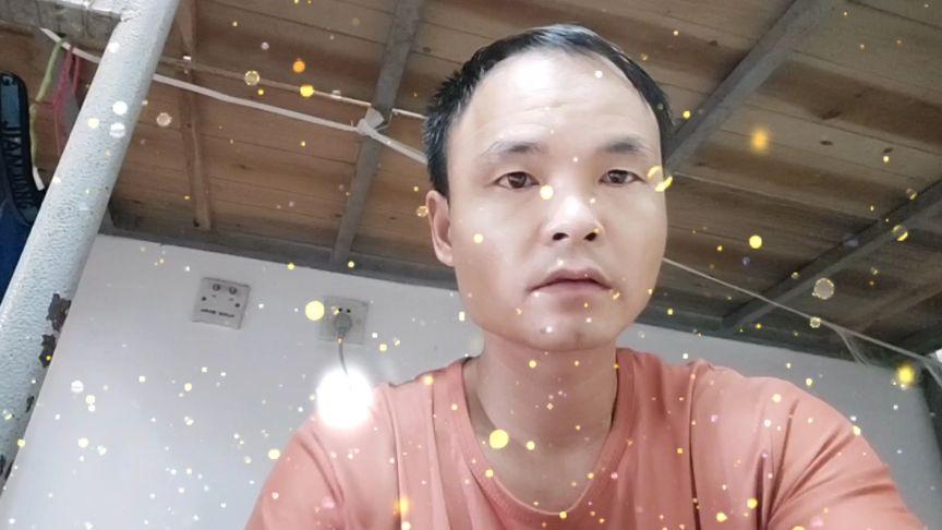 18岁“厂仔们”：月薪3000求帅不求命，娱乐生活懂撩妹找小姐？