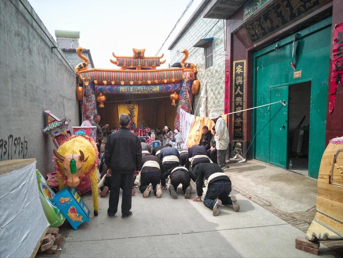 乡下老人去世流程,叔叔过世了我应该怎么做