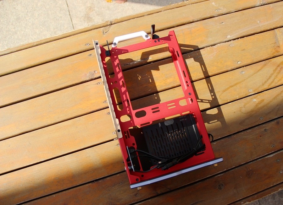 钢铁侠定制电脑,钢铁侠游戏主机