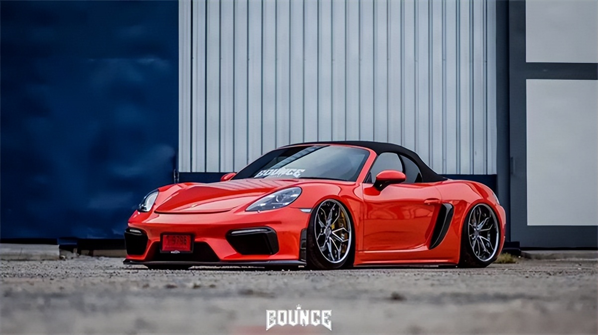 保时捷911改装赛博朋克 (保时捷911改装短弹簧)