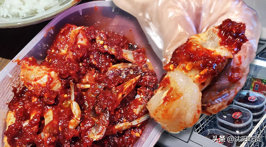 生螃蟹海苔拌饭,吃海苔生腌酱螃蟹