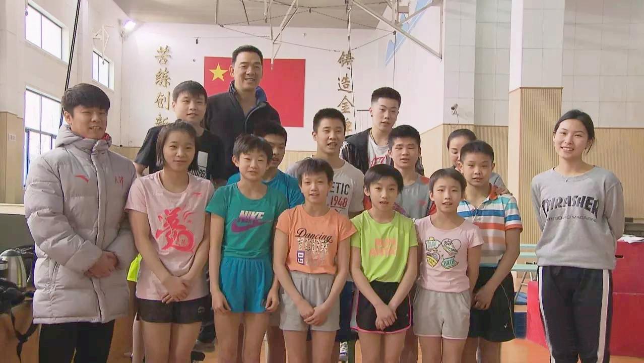 悲情“跳板王子”谭良德：3次奥运会3枚银牌，婚后人生也动荡坎坷