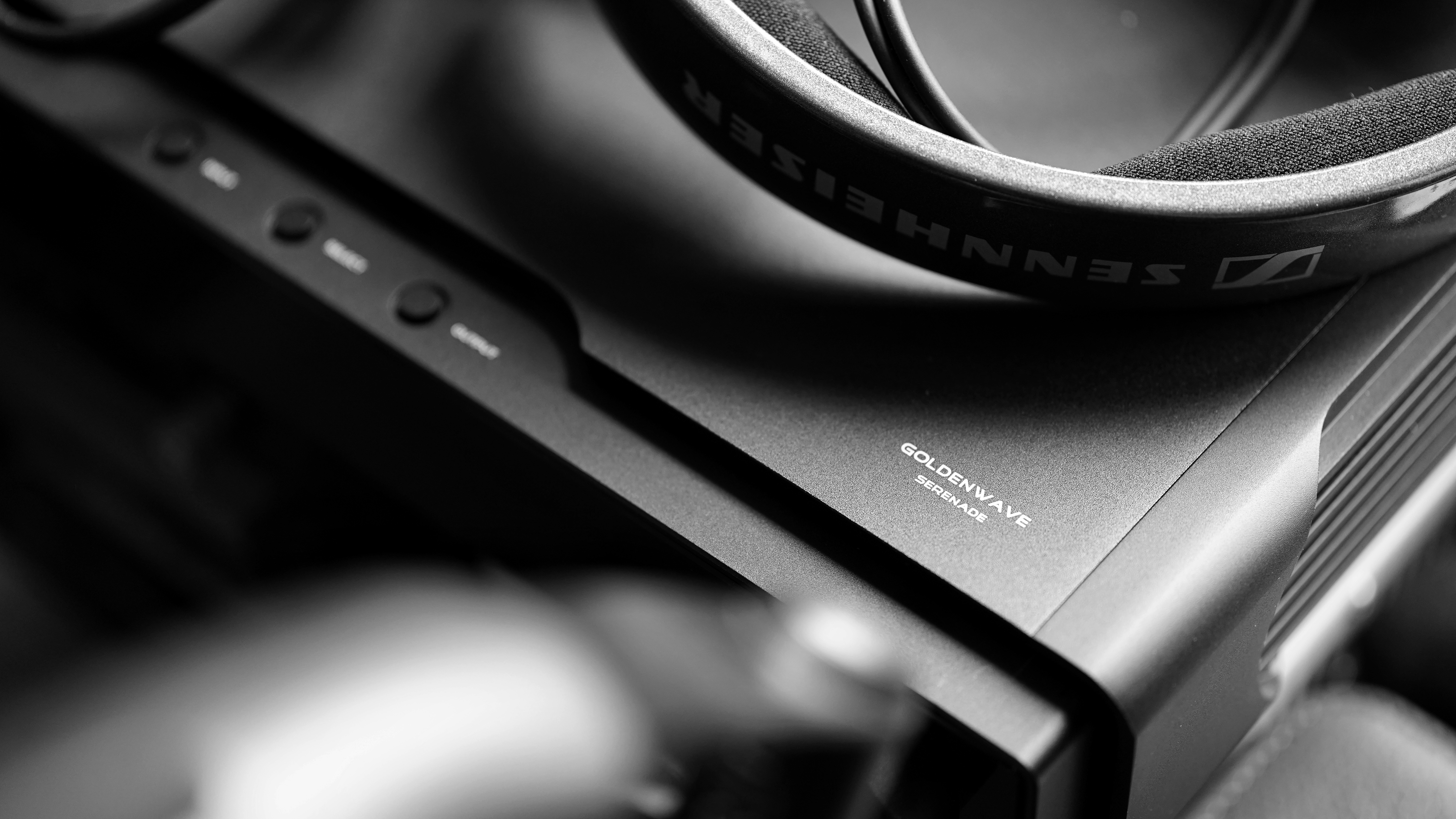 一台足以HiFi！GoldenWaveSerenade小夜曲解码耳放一体机深度评测