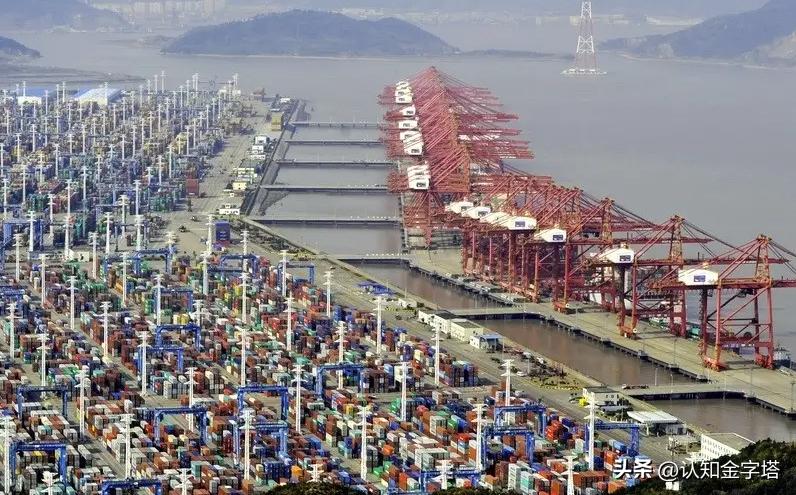 中国最大自动化港口惊艳全球,中国第一个智能化港口