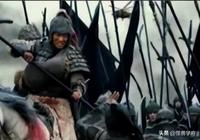 输血管跟电线杆都还能忍，但那个玩手机的，真拿观众当傻子不成？