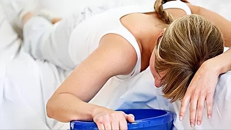 孕囊胎心胎芽多长时间可以看到,孕囊小但是有胎心胎芽还有希望吗