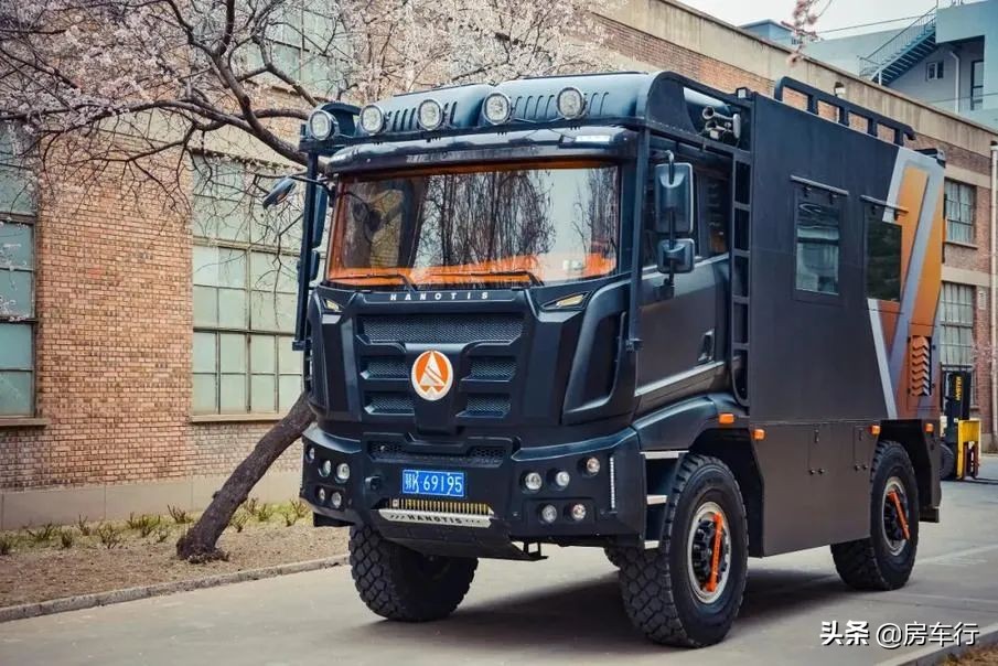 价格低的b级越野房车,顶级超重型越野房车蓝牌