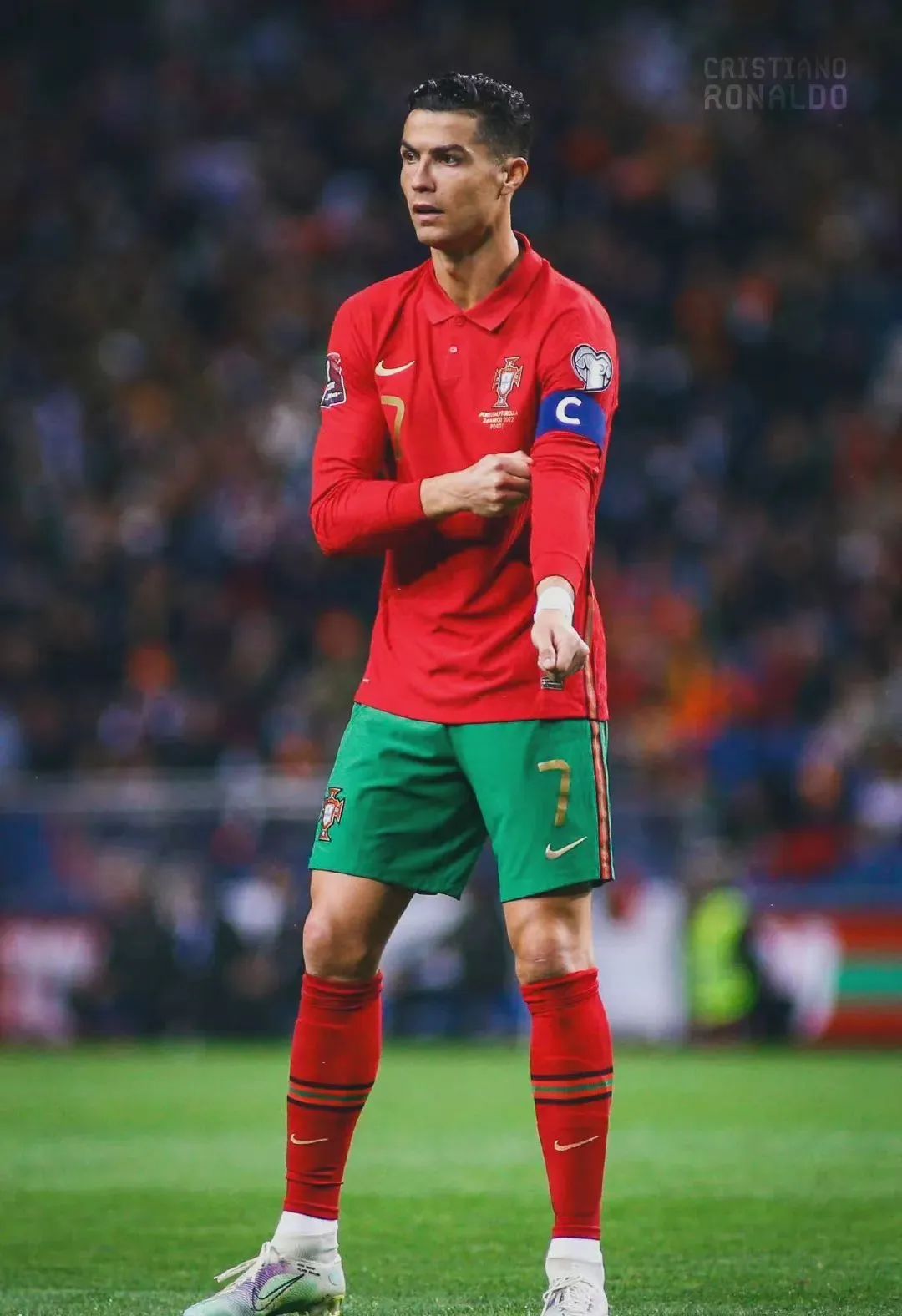 逗妹吐槽：阿扎尔再做手术！这是银河战舰的冒牌零件？