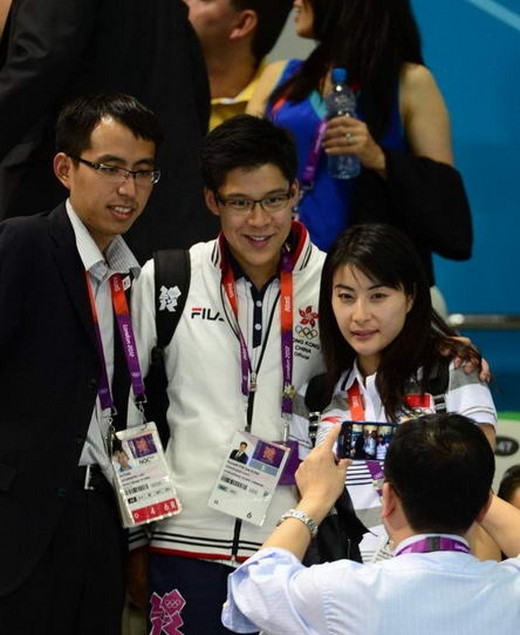 郭晶晶晒庆生视频,郭晶晶帮老公整理衣服