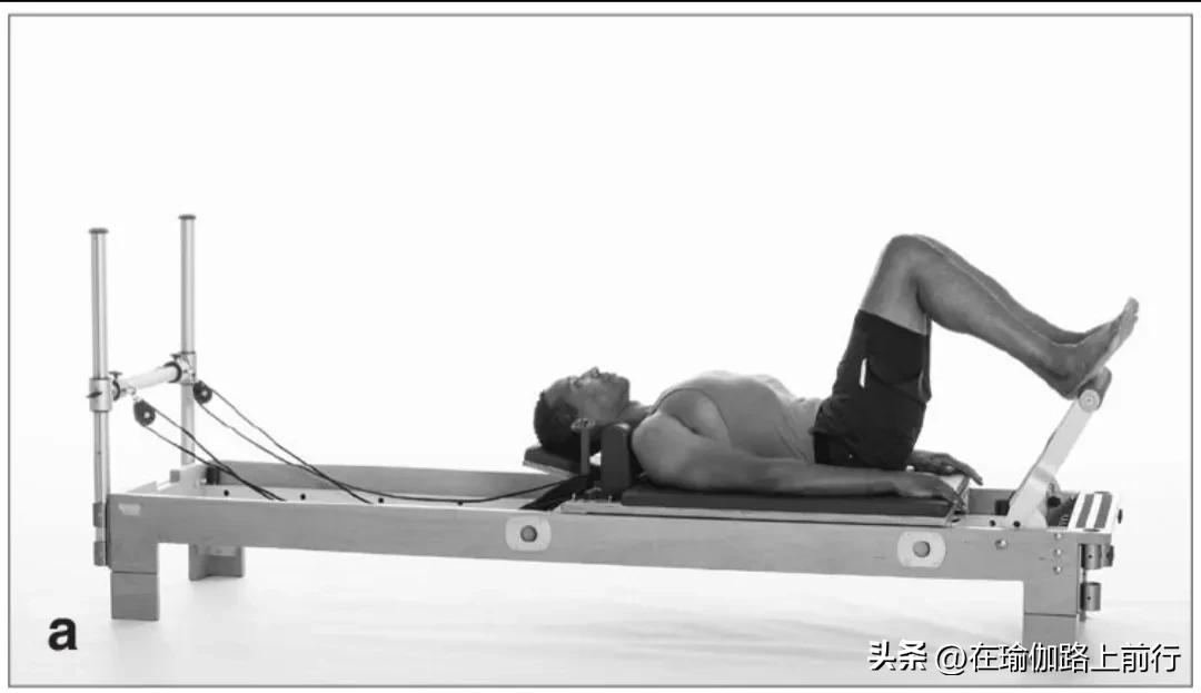 普拉提大器械流动训练,普拉提大器械超人式
