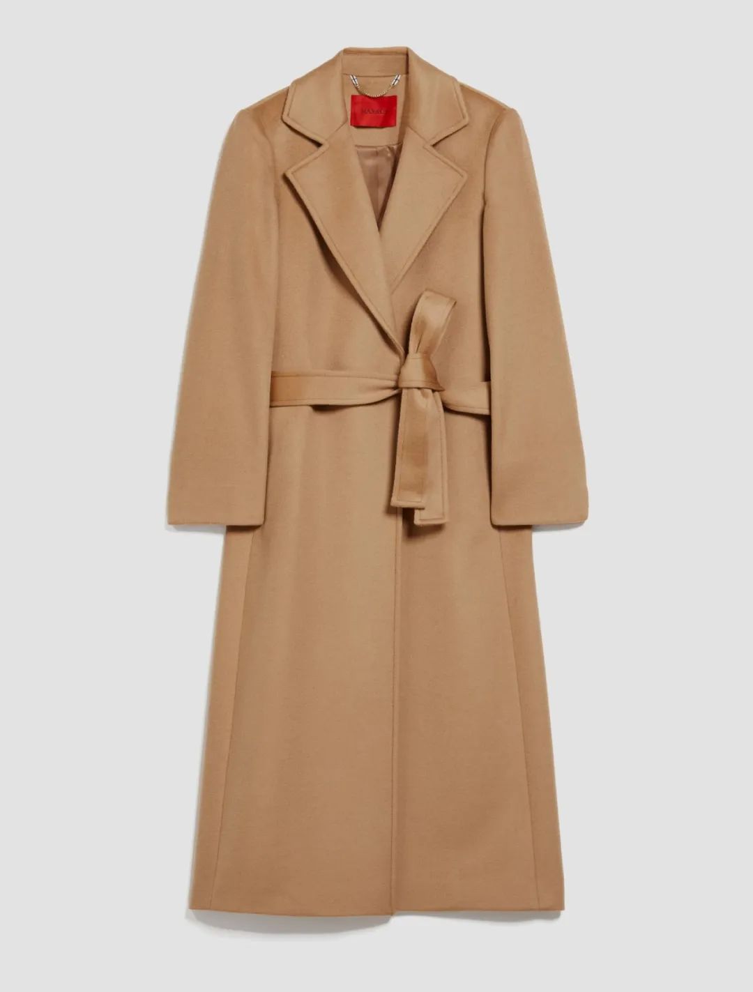 安吉丽娜朱莉大衣,安吉丽娜朱莉的冬季大衣街拍