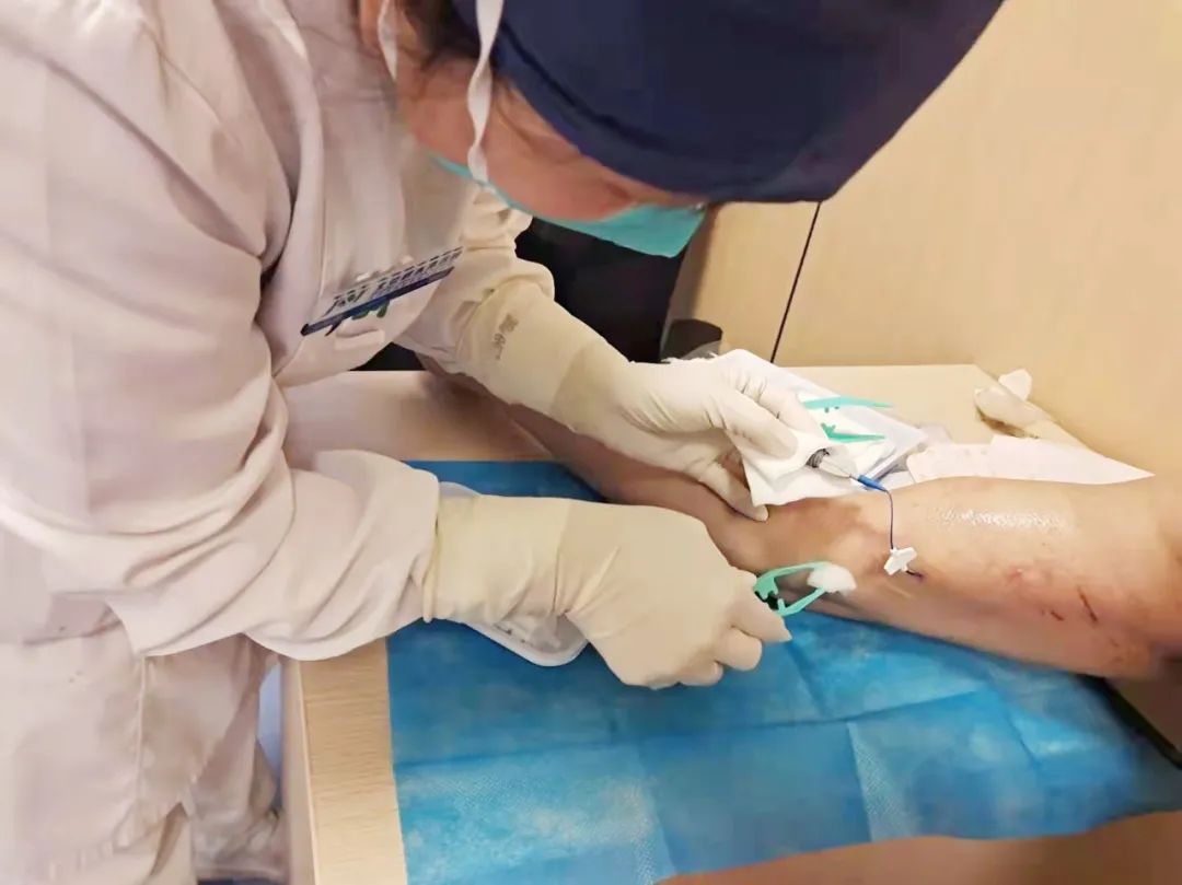 新龙泽院区开设中心静脉通路维护护理门诊