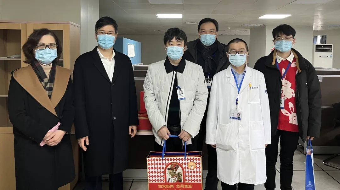 致敬国寿坚守岗位工作的人,致敬春节坚守在岗的同事们