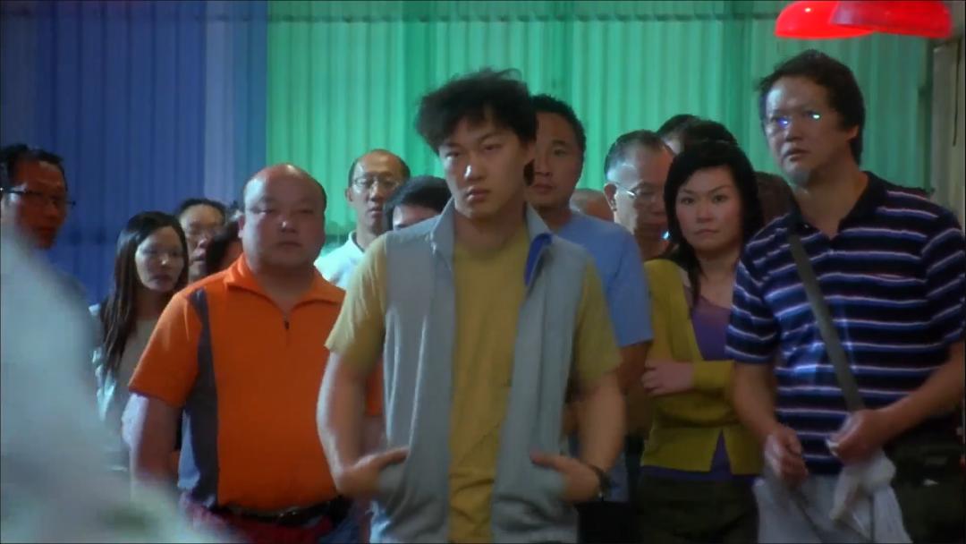 闄堝杩呭鐢熸椂鏈熺殑鏍峰瓙,闄堝杩呭崄骞村墠鍜屽崄骞村悗绔ュ勾鏃х収