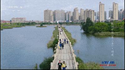 连续21年吊打厦门！这座疯狂“搞钱”的小城，藏着比三亚清净的海