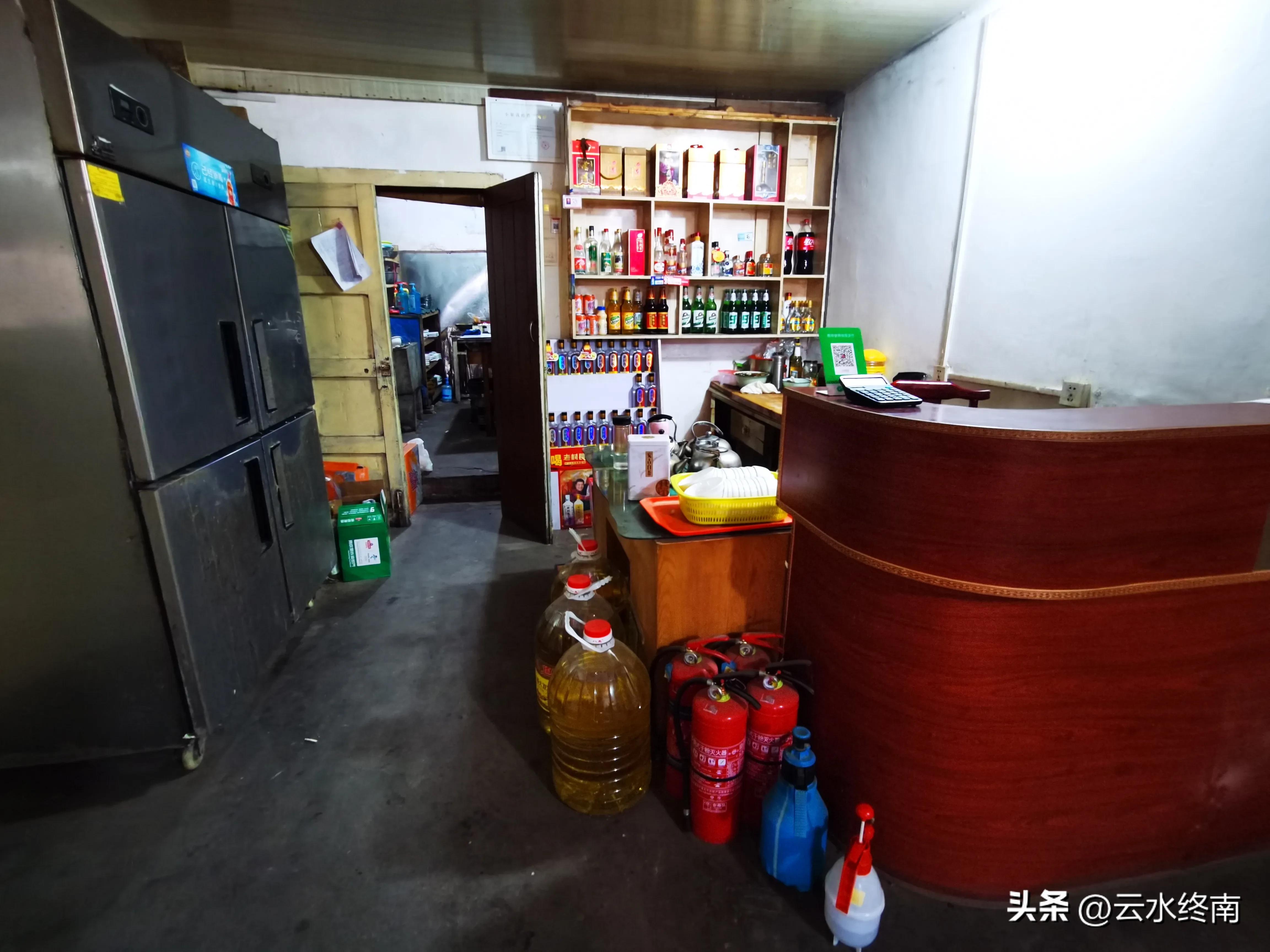 因为这个神秘的大厂,辋川曾经比镇上还热闹的山村,现在怎么样了