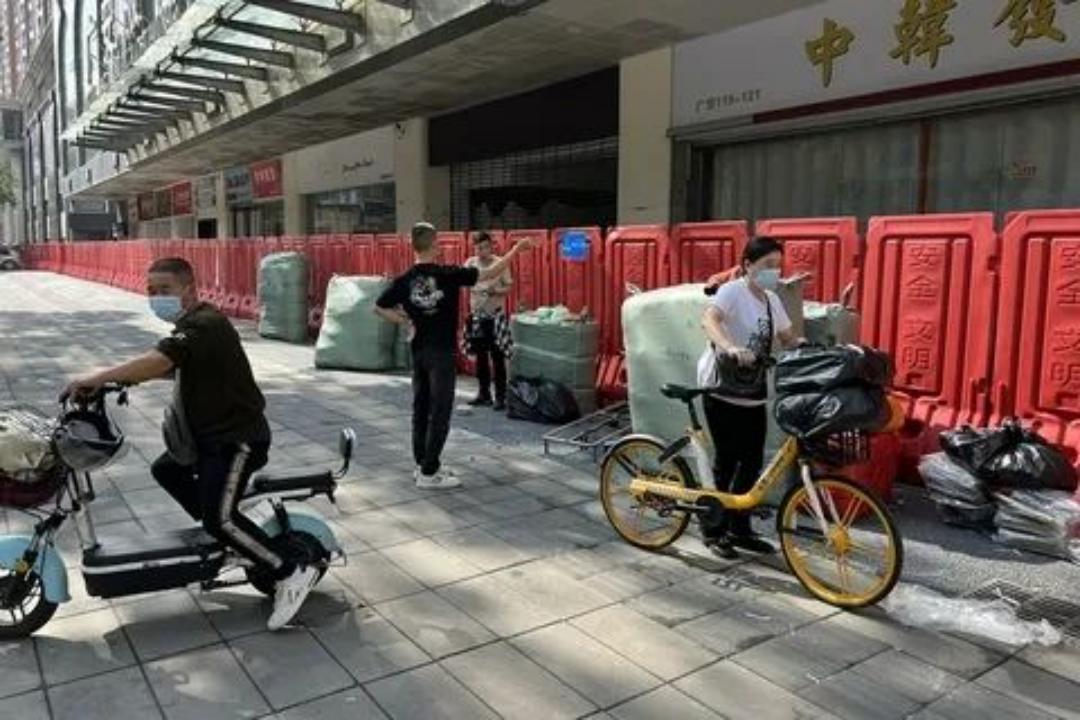 疫情服装积压,疫情导致服装库存积压