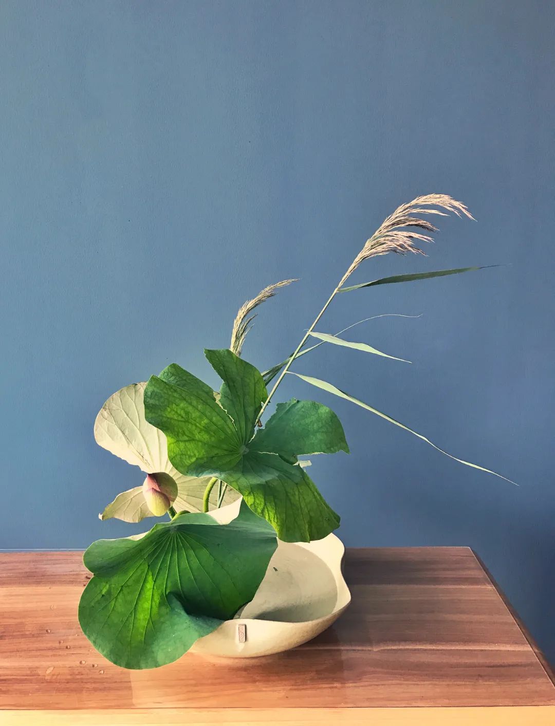 日本顶级禅意插花荷花,日式荷花插花