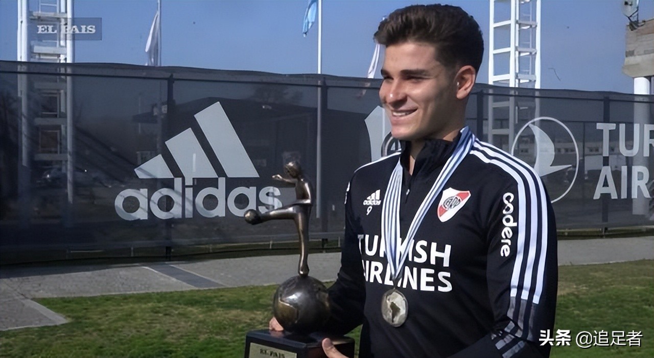 他是南美足球先生,他是哈兰德的队友,他是曼城的00后