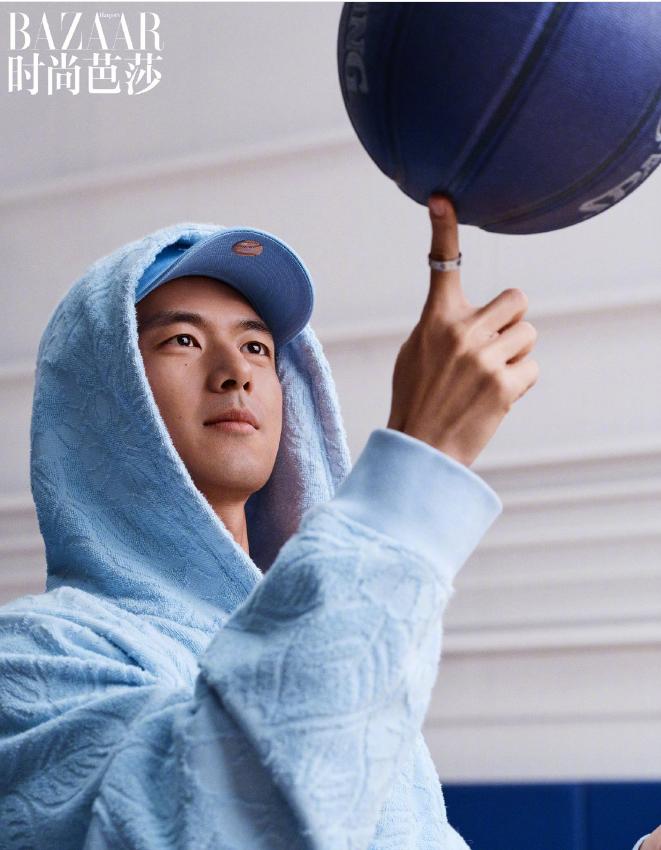 李现登上《时尚芭莎》五月刊封面，球场运动芭莎大片来了，太帅了