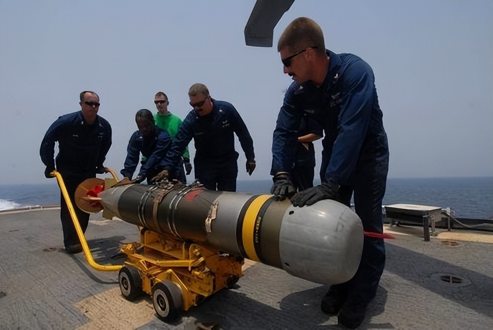 中国渔民海军霸气列阵,中国渔民捕捞武器