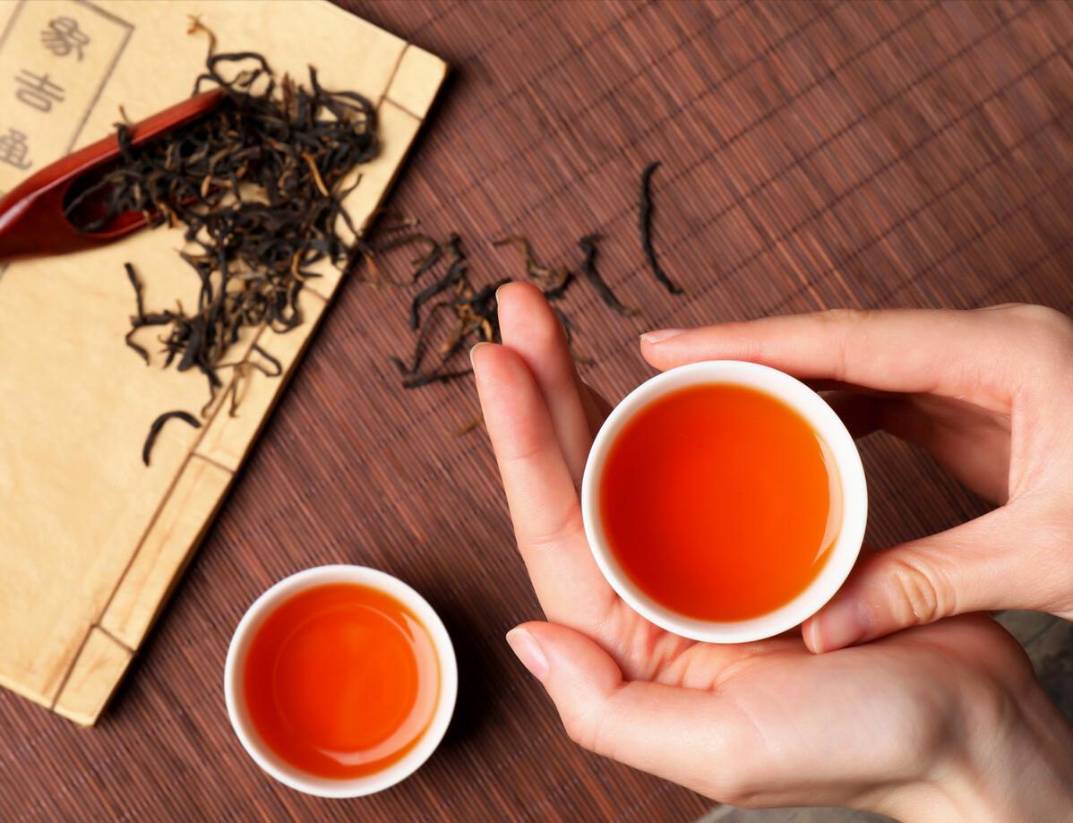 喝滇红金针茶会伤胃吗,喝凤凰单枞茶为什么比较伤胃