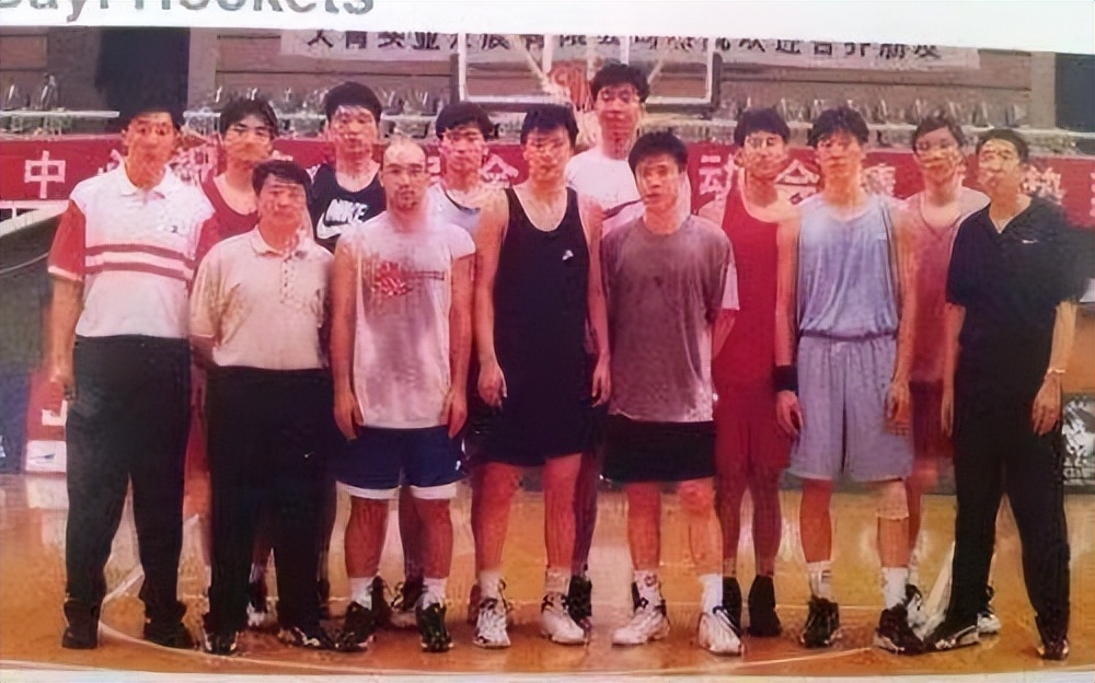 重庆篮球cba,重庆篮球cba夺冠