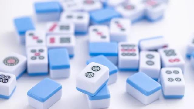 鐗屽搧鍐冲畾浜哄搧,鐗屽弸浜哄搧