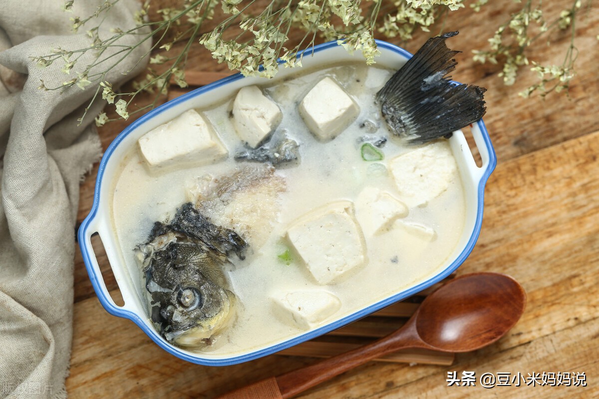 母乳喂养几个月母乳会不够吃,母乳不够还漏怎么才能让母乳更多