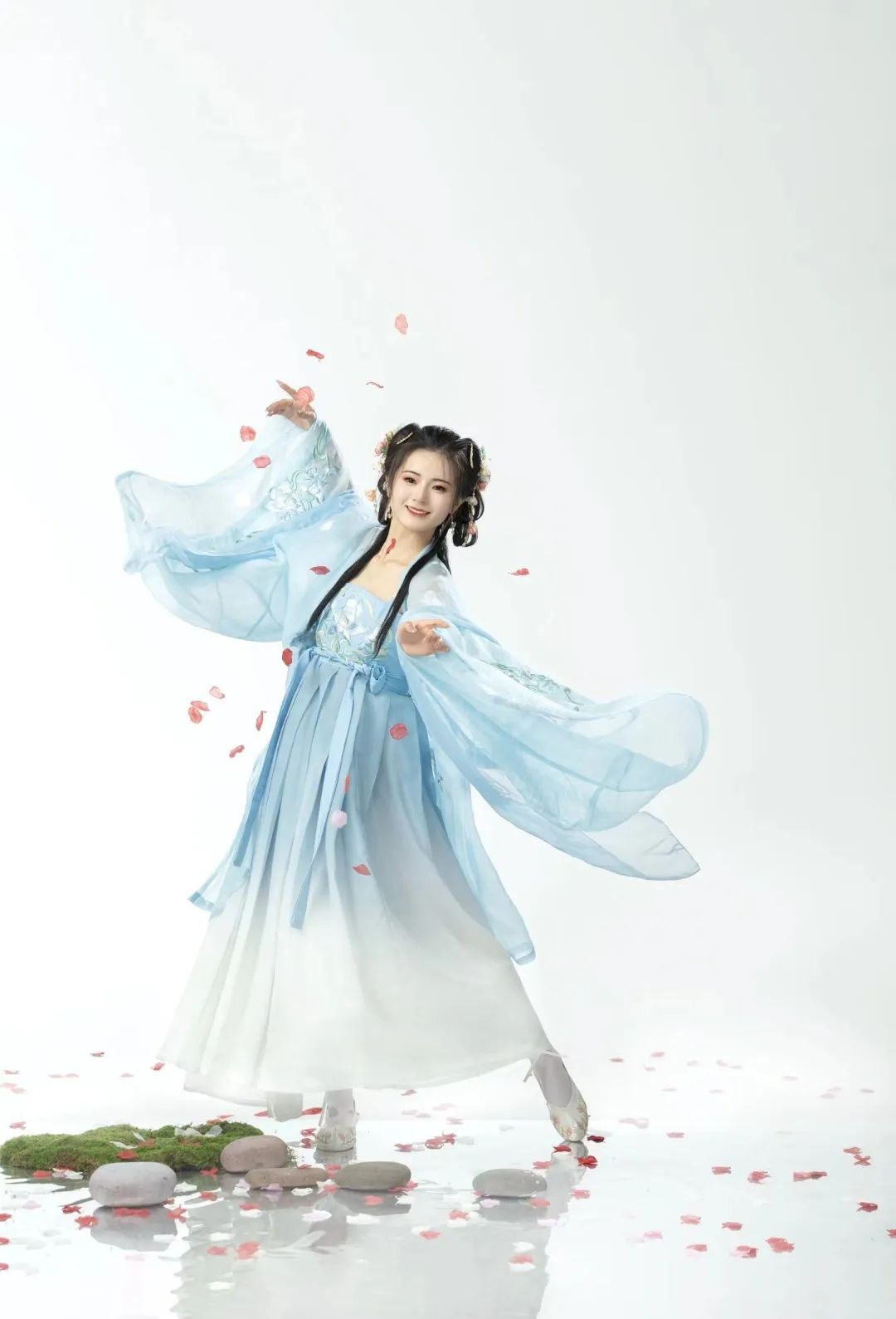 曹县儿童汉服唐装,曹县儿童冬季汉服古装9-12岁