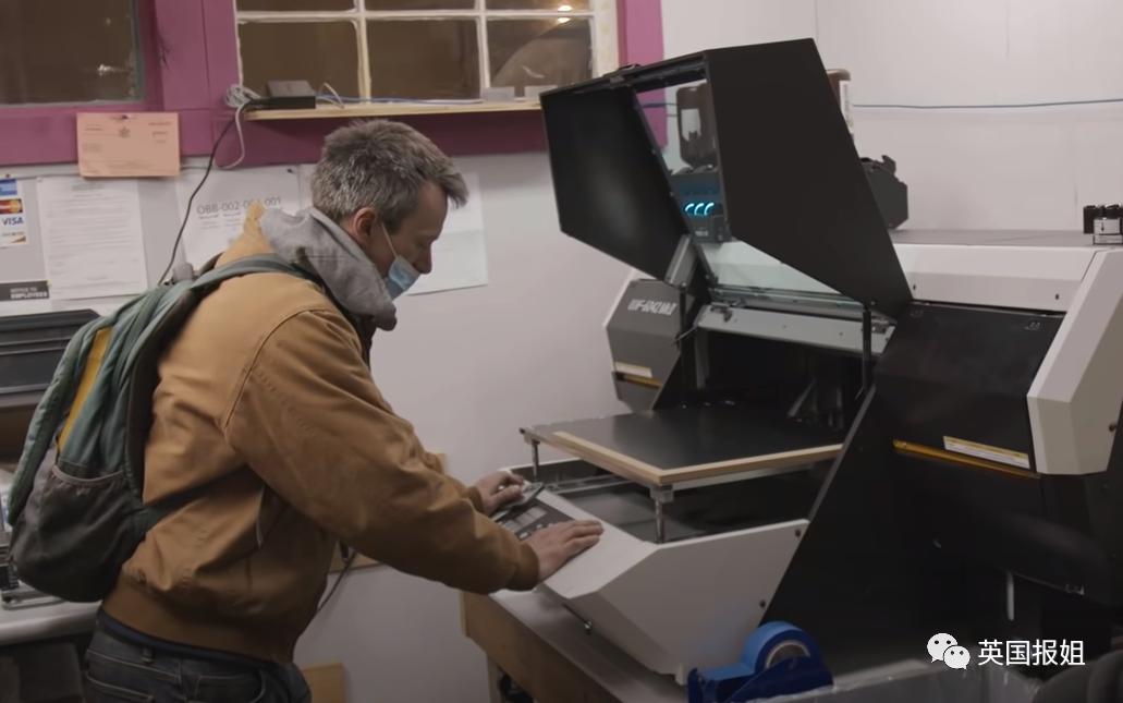 美国捡垃圾收入,美国夫妇垃圾箱寻宝