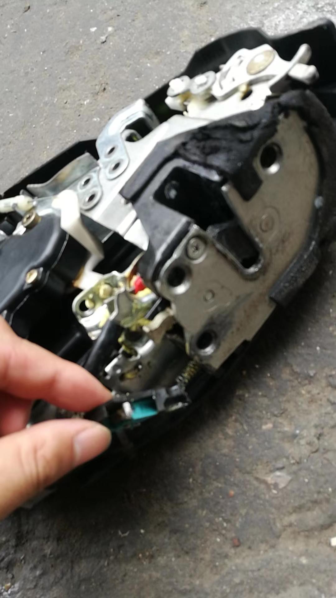 搞了辆“破烂不堪”05年凌志LS430，进厂翻新重造，复活又变新车