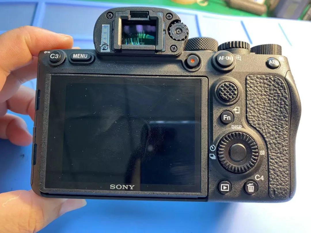 浠栬姳59鍧楅挶涔颁簡涓姵鍔涘＋鎵嬭〃,鑺变簡鍗婂勾鐨勫伐璧勪拱浜嗕竴鍙癮7m4