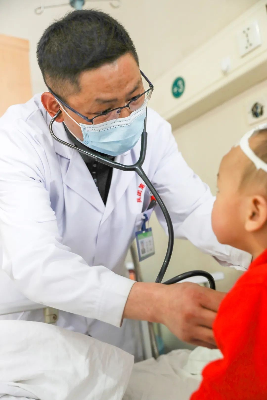 严佩强:我不是天性要强只是职责扛肩上