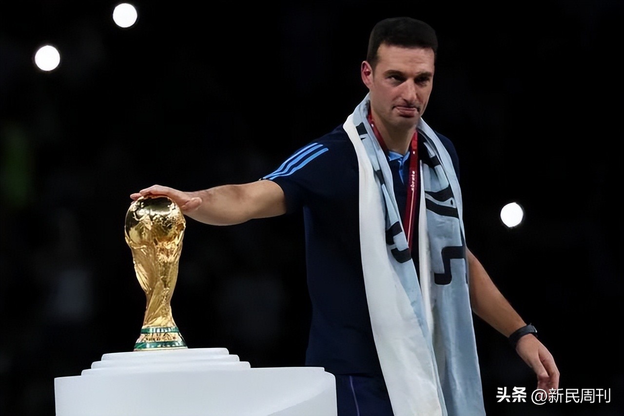 球王祝贺阿根廷,阿根廷梅西加冕球王